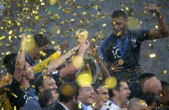  Russia World Cup Trophy