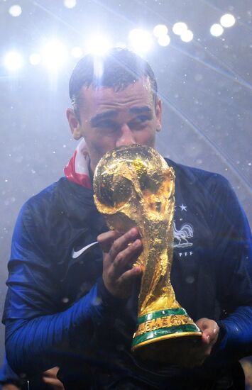  Russia World Cup Trophy