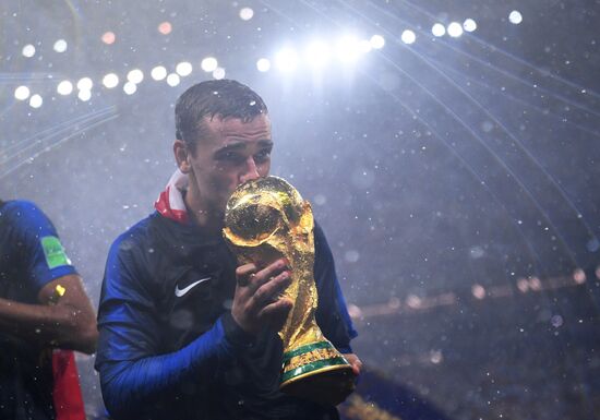  Russia World Cup Trophy
