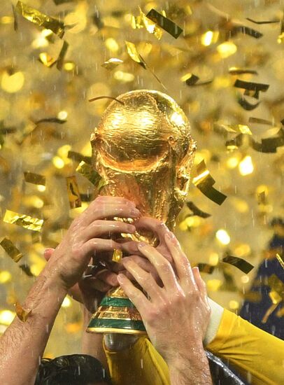  Russia World Cup Trophy