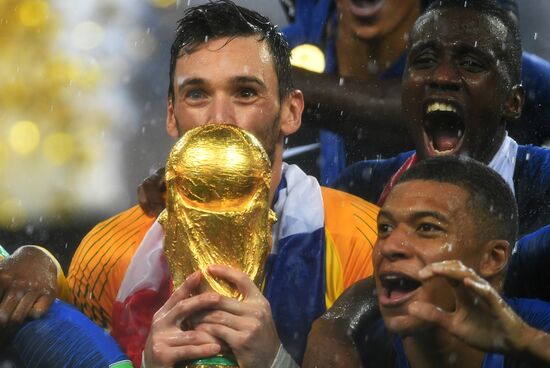  Russia World Cup Trophy