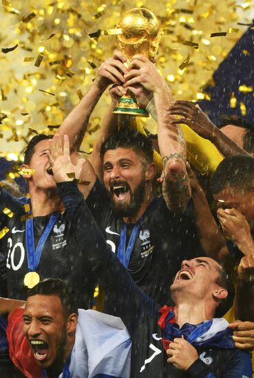  Russia World Cup Trophy