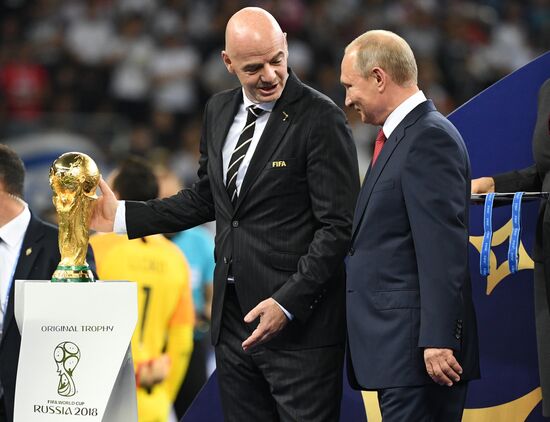  Russia World Cup Trophy