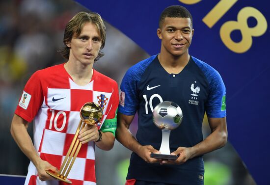  Russia World Cup Trophy