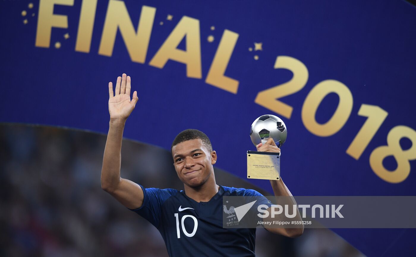  Russia World Cup Trophy