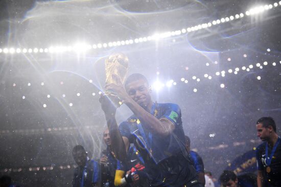  Russia World Cup Trophy