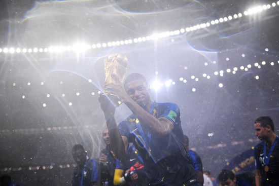  Russia World Cup Trophy