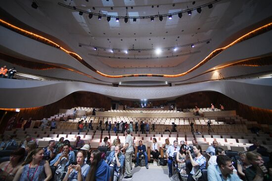 News conference on presentation of Zaryadye Concert Hall