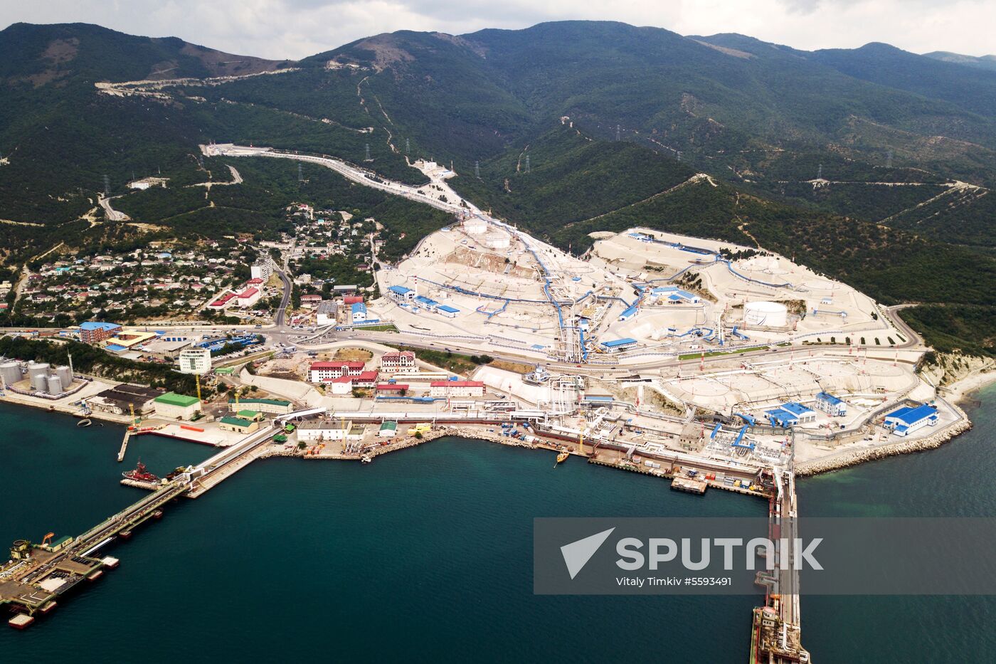 Sheskharis oil terminal
