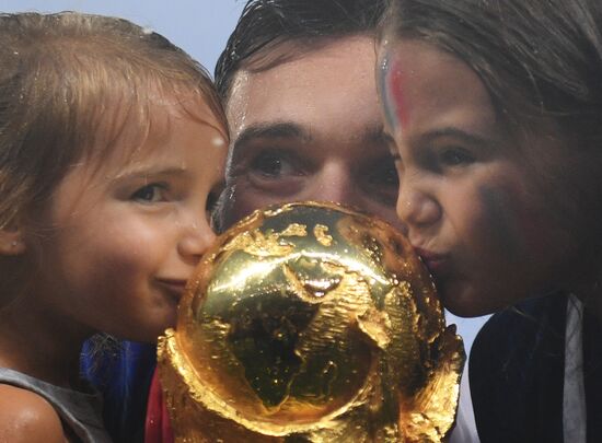  Russia World Cup Trophy