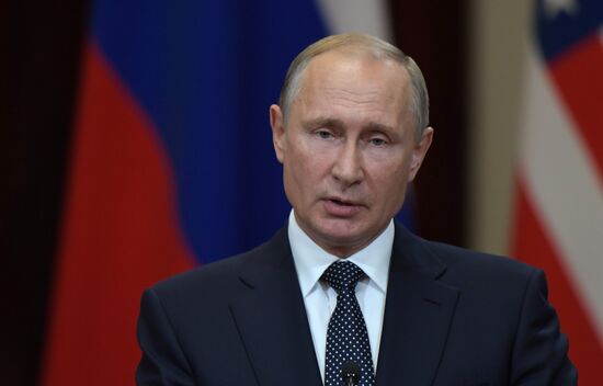 Russian President Vladimir Putin and US President Donald Trump meet in Helsinki