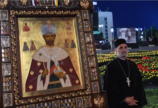 Religious procession to mark 100th anniversary of the royal family's execution