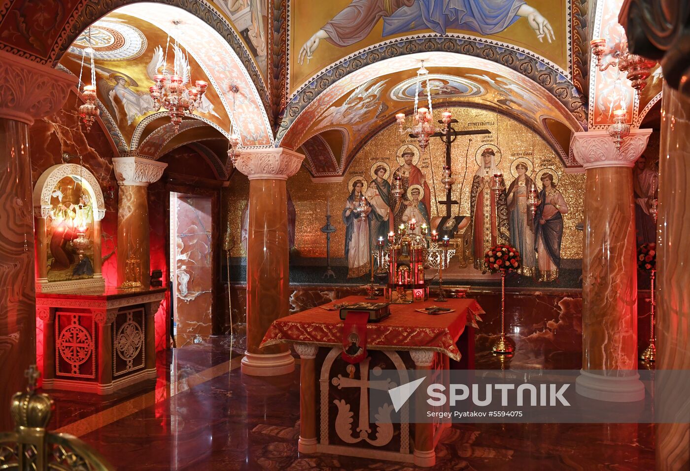 Religious procession to mark 100th anniversary of the royal family's execution