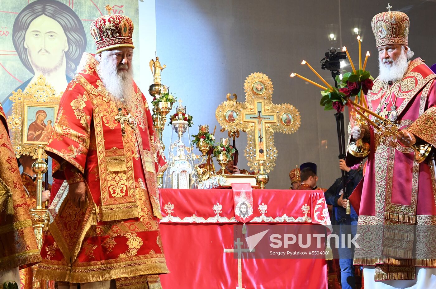 Religious procession to mark 100th anniversary of the royal family's execution