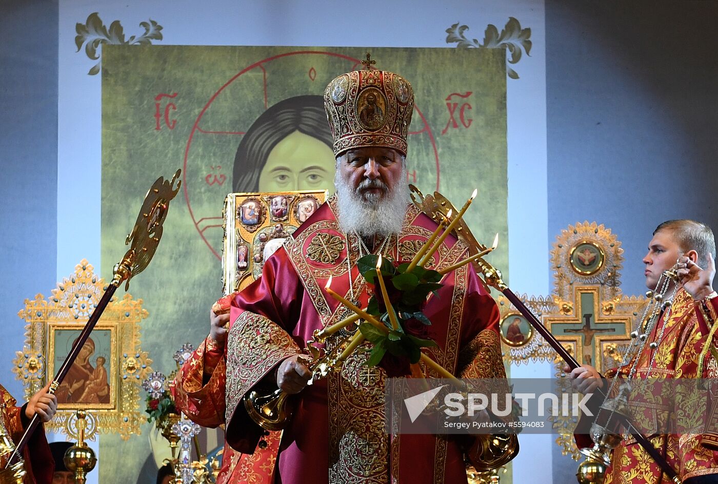 Religious procession to mark 100th anniversary of the royal family's execution