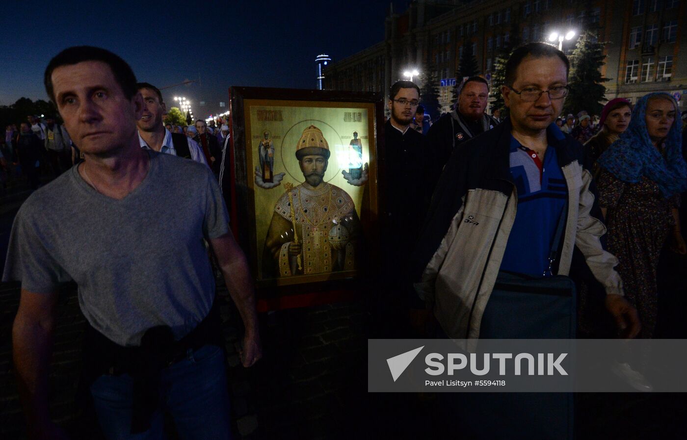 Religious procession to mark 100th anniversary of the royal family's execution