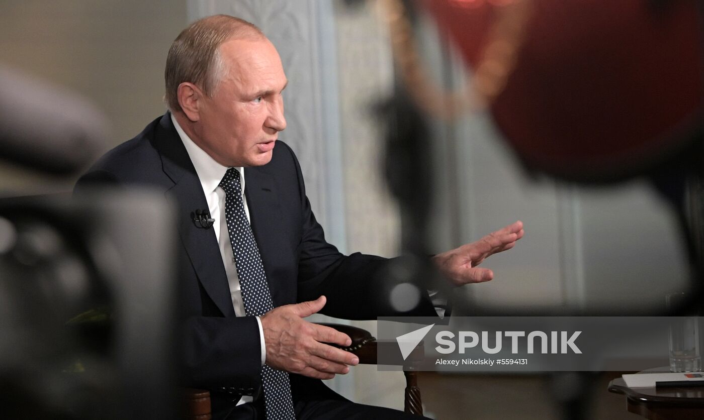 Vladimir Putin interviewed by Fox News