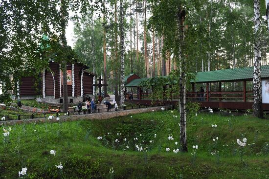 Religious procession to mark 100th anniversary of the royal family's execution