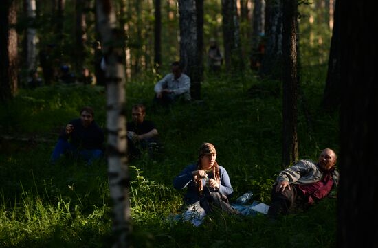 Religious procession to mark 100th anniversary of the royal family's execution
