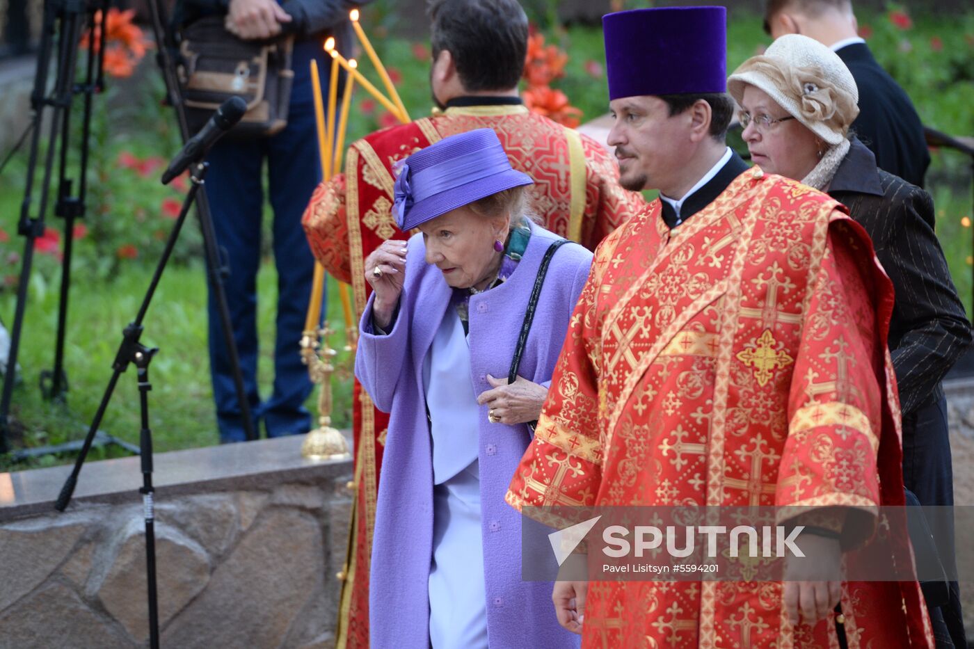 Religious procession to mark 100th anniversary of the royal family's execution