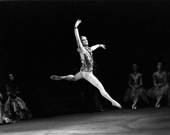 Debut of yuong ballet dancer Alexander Godunov