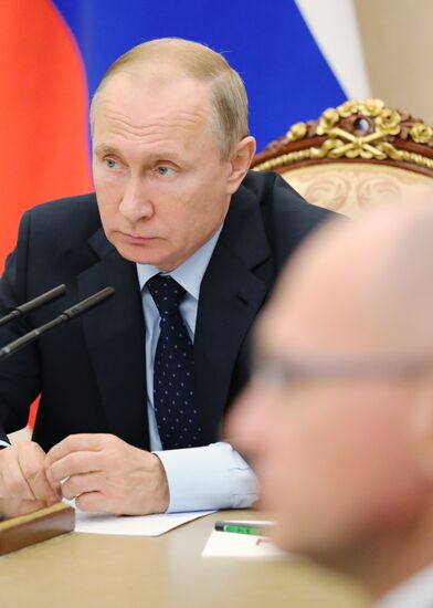 President Vladimir Putin holds meeting with Government members