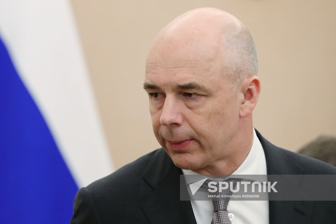 President Vladimir Putin holds meeting with Government members