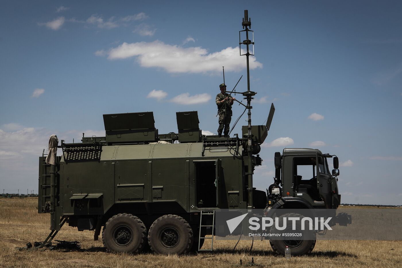 Stage of competition for field training among units of electronic warfare