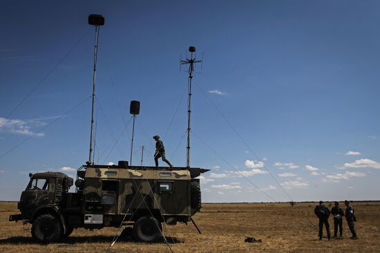 Stage of competition for field training among units of electronic warfare