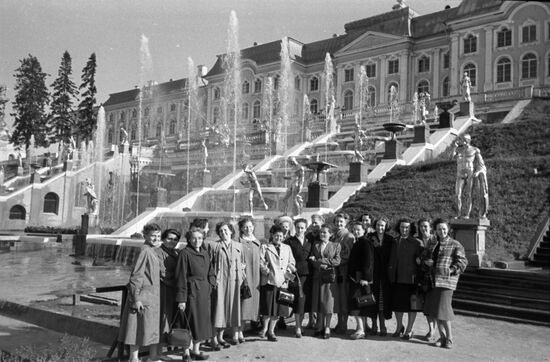 Visit by a delegation of French women to the USSR
