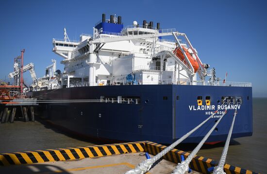 Two LNG carriers of Yamal LNG project arrive in China