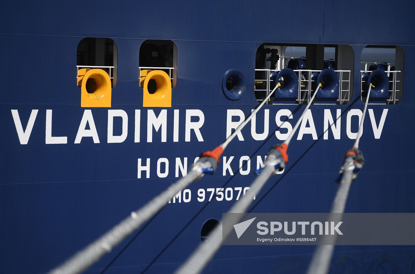 Two LNG carriers of Yamal LNG project arrive in China