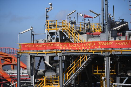 Two LNG carriers of Yamal LNG project arrive in China