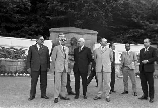 King of Nepal on visit to USSR