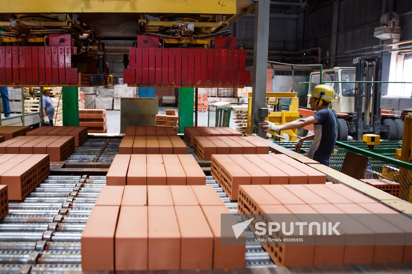 Brick production at Novokubansk Plant of Ceramic Wall Materials