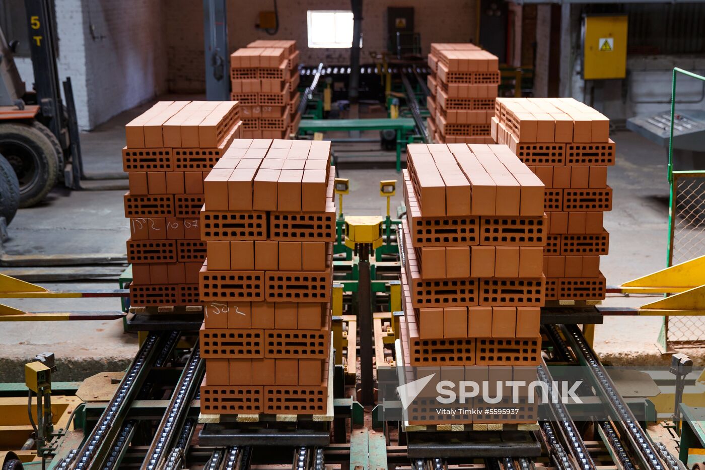 Brick production at Novokubansk Plant of Ceramic Wall Materials