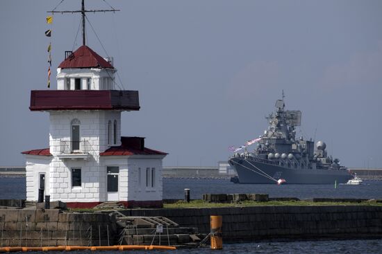 Navy Day parade rehearsal in Kronstadt