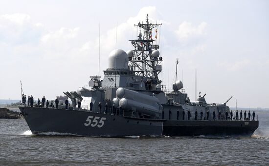 Navy Day parade rehearsal in Kronstadt