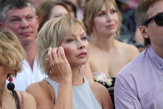 Crystal Spring festival kicks off