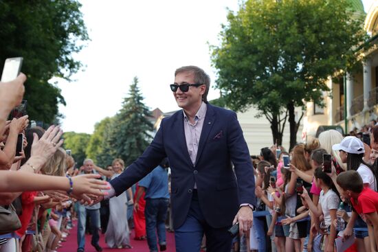 Crystal Spring festival kicks off