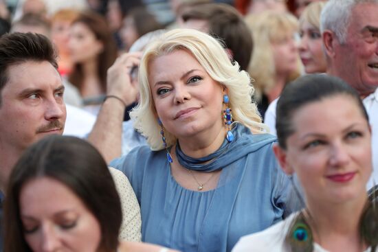 Crystal Spring festival kicks off