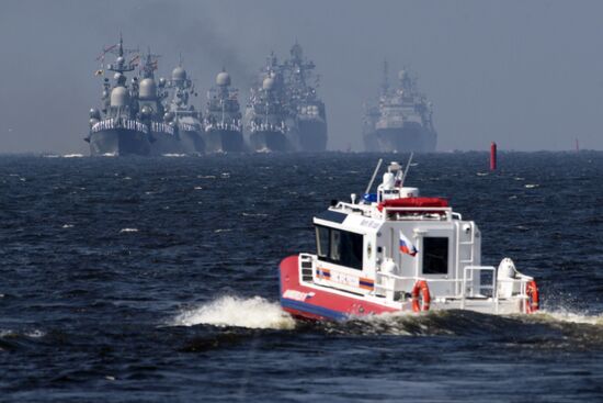 First combined rehearsal of Russian Navy parade