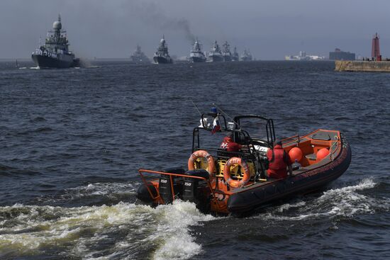 First combined rehearsal of Russian Navy parade