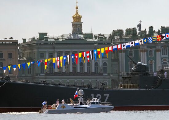 First combined rehearsal of Russian Navy parade