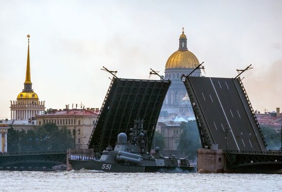 First combined rehearsal of Russian Navy parade