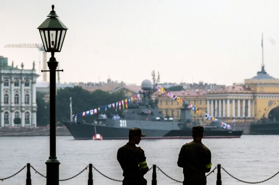 First combined rehearsal of Russian Navy parade