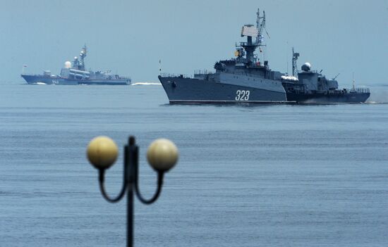 Rehearsal of military sports festival marking Navy Day in Vladivostok