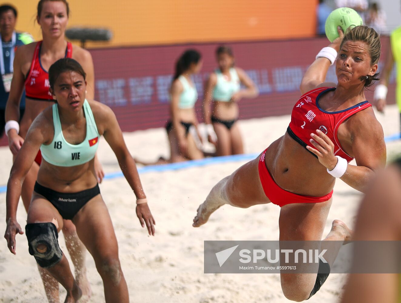Beach Handball. 2018 World Championships. Day one