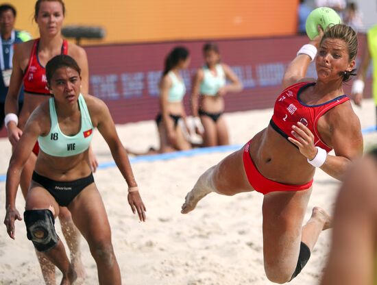 Beach Handball. 2018 World Championships. Day one
