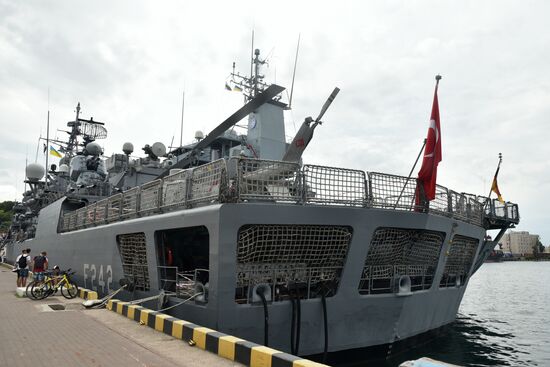 Ships of four NATO states enter port of Odessa
